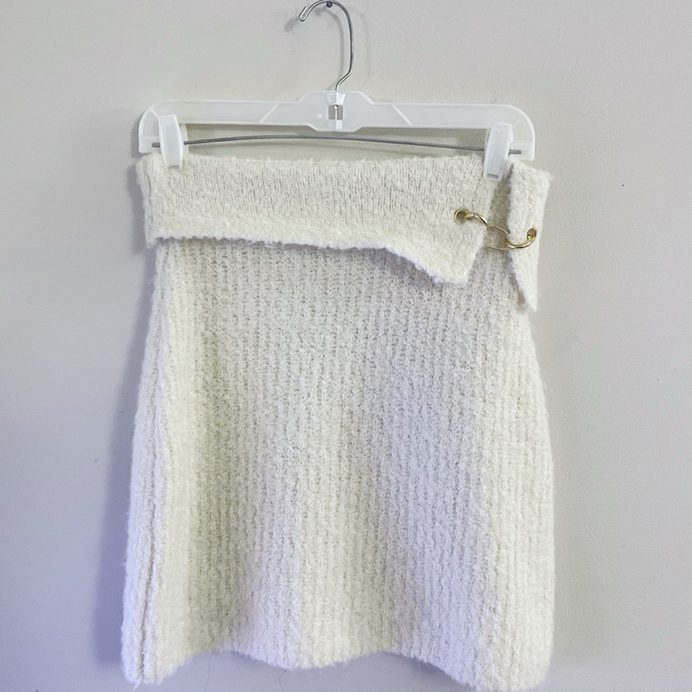 Wild Fable Asymmetrical Cream Sweater Knit Skirt Chic Winter Ski Casual